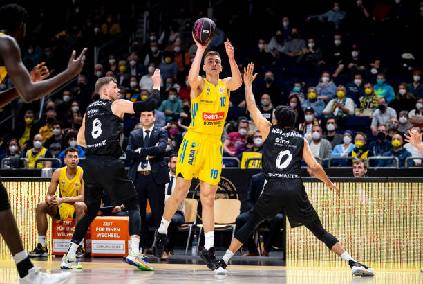 联在关键时 联在关键时