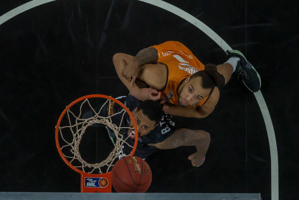 求运动员在 求运动员在