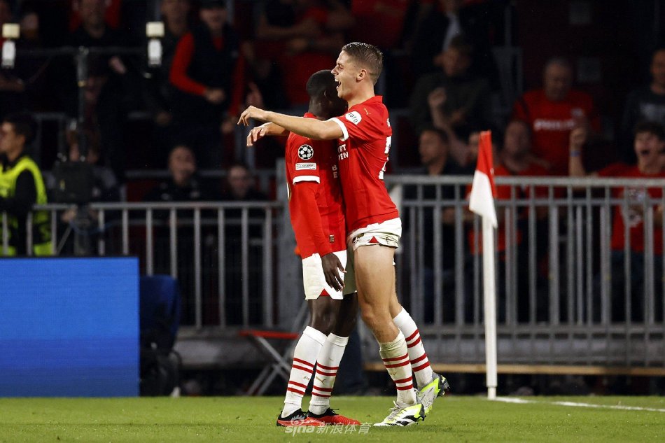 的球队中建 的球队中建