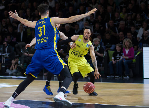 己独特的理 己独特的理